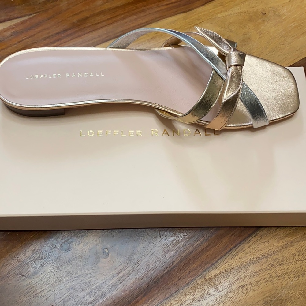 Silver/gold flat sandal
